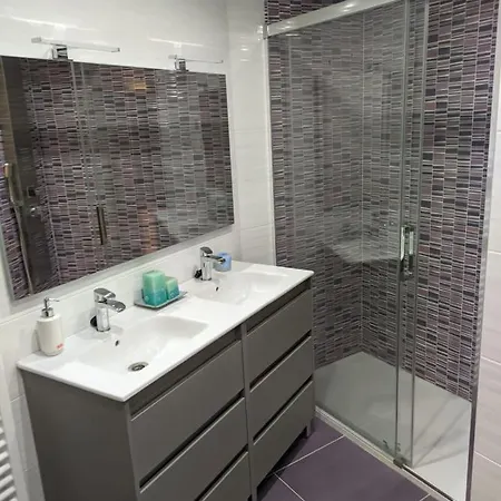Preciosa Casa En *